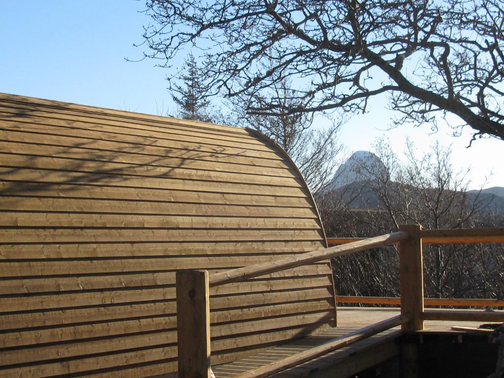 Mountview Pod Hotel Lochinver Exterior foto